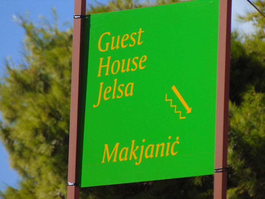 Guest House Jelsa Йелса Екстериор снимка