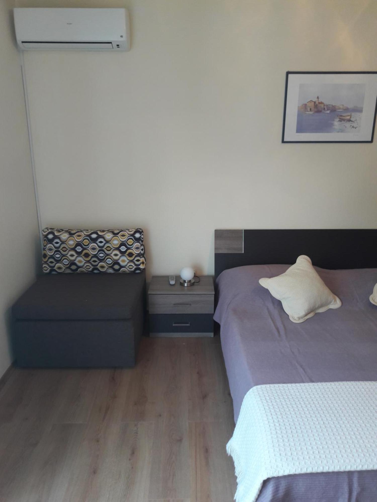 Guest House Jelsa Йелса Стая снимка