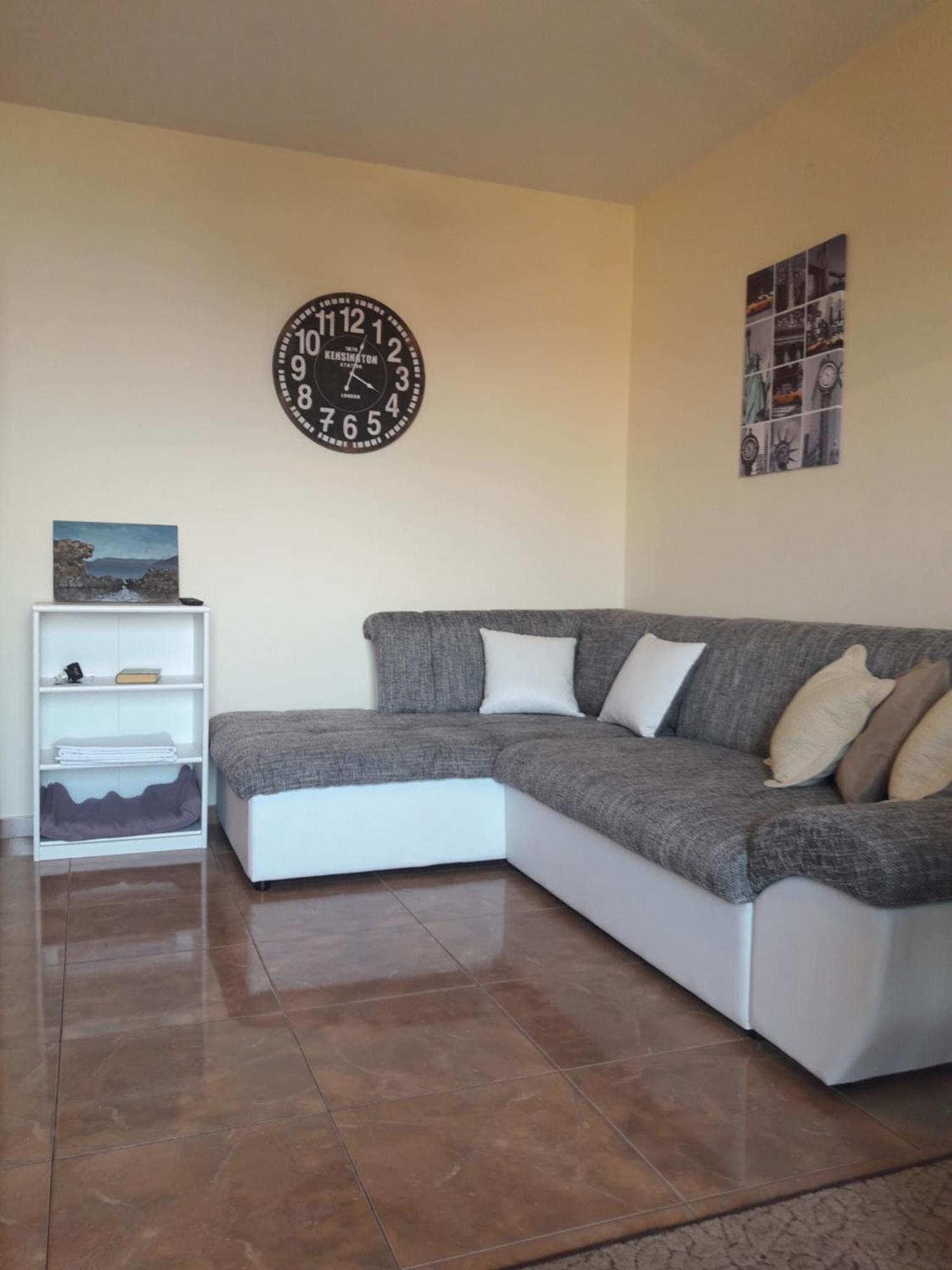 Guest House Jelsa Йелса Стая снимка