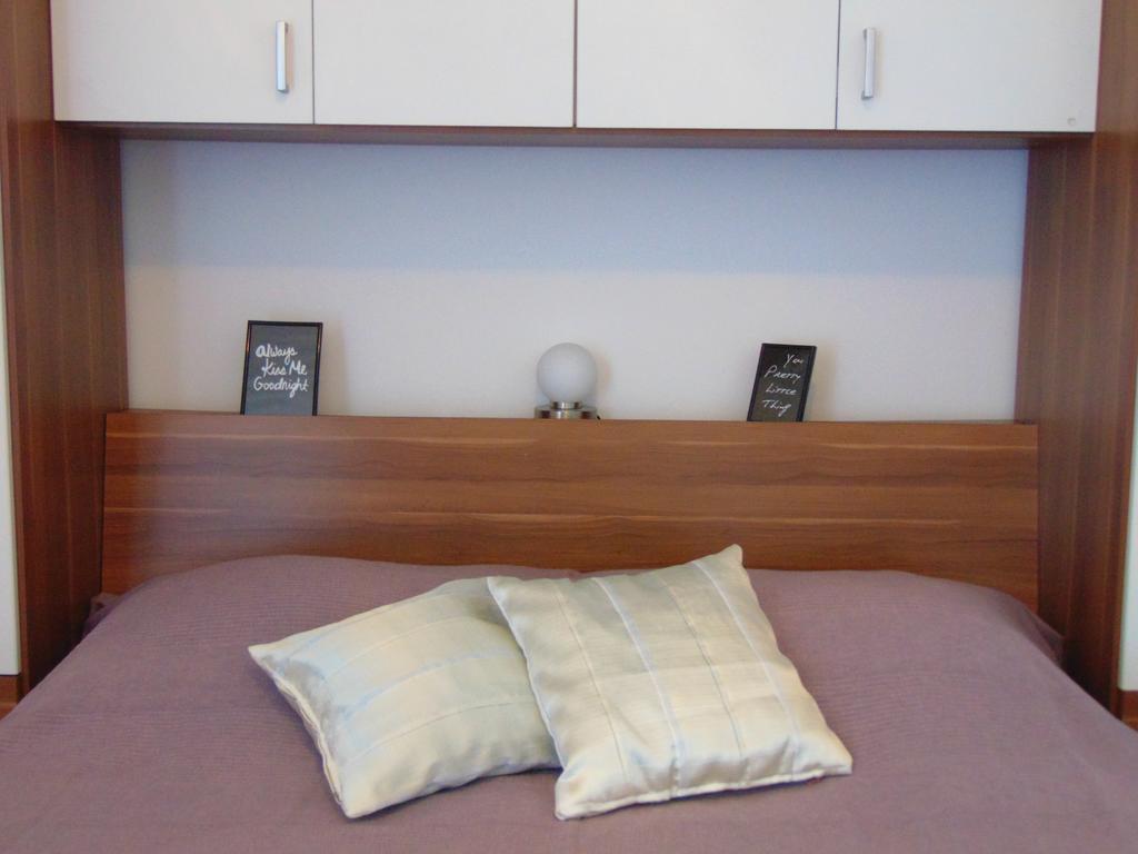 Guest House Jelsa Йелса Екстериор снимка
