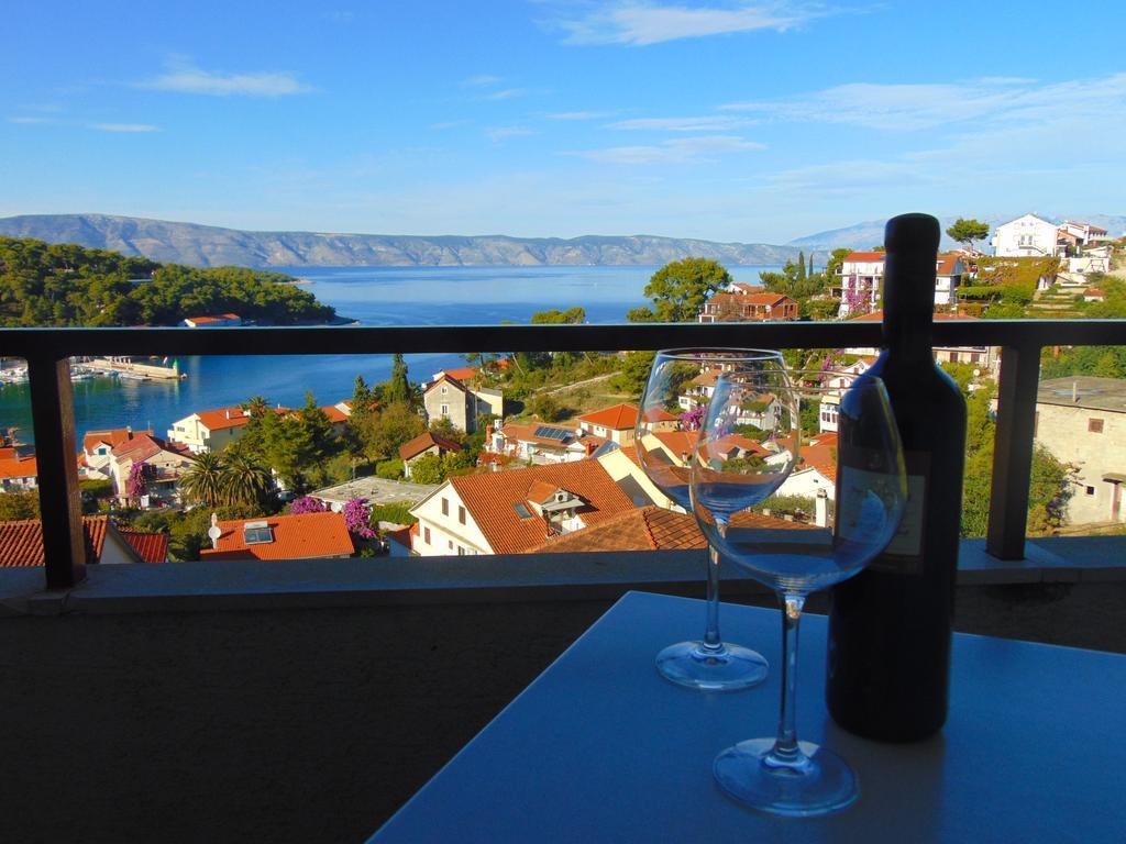 Guest House Jelsa Йелса Екстериор снимка