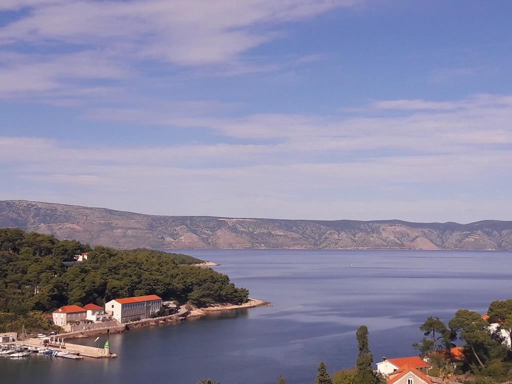 Guest House Jelsa Йелса Екстериор снимка