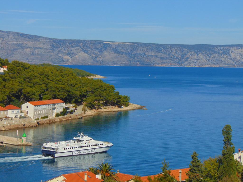 Guest House Jelsa Йелса Екстериор снимка