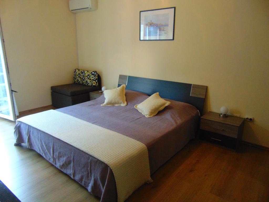 Guest House Jelsa Йелса Стая снимка